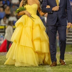 Tarik Ediz Golden Yellow Ballgown, size 4.